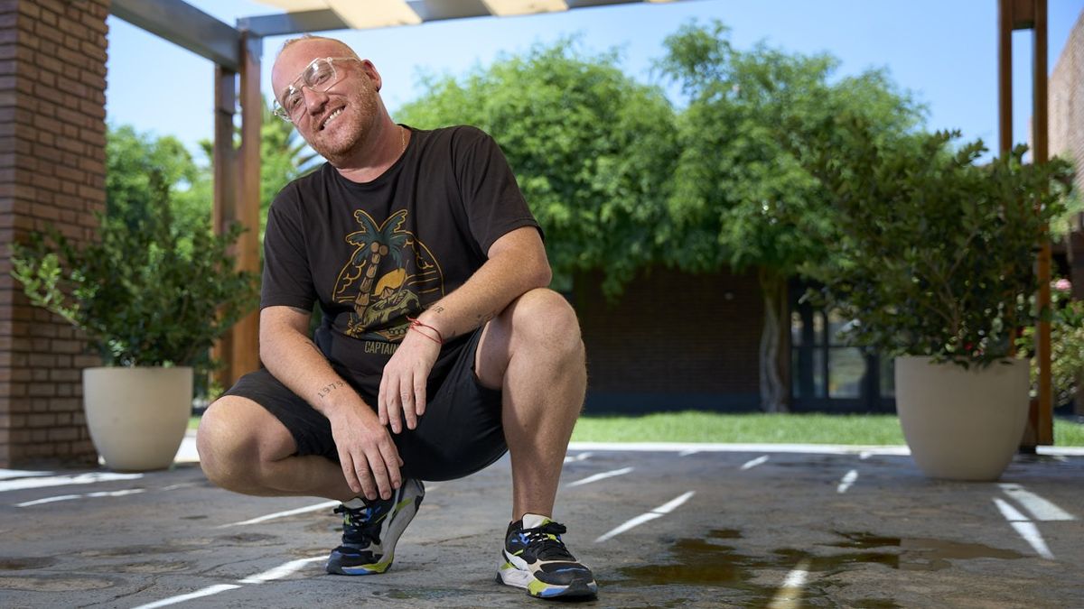 La clave para Francisco Pancho Carrasco es "darlo todo" en cada papel que le toque interpretar en cine, así como lo hace con sus personajes de humor en Radio Nihuil. La clave para Francisco Pancho Carrasco es "darlo todo" en cada papel que le toque interpretar en cine, así como lo hace con sus personajes de humor en Radio Nihuil.