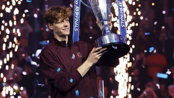 El premio millonario que ganó Jannik Sinner por vencer a Carlos Alcaraz y coronarse en el ATP Finals 2025 El premio millonario que ganó Jannik Sinner por vencer a Carlos Alcaraz y coronarse en el ATP Finals 2025