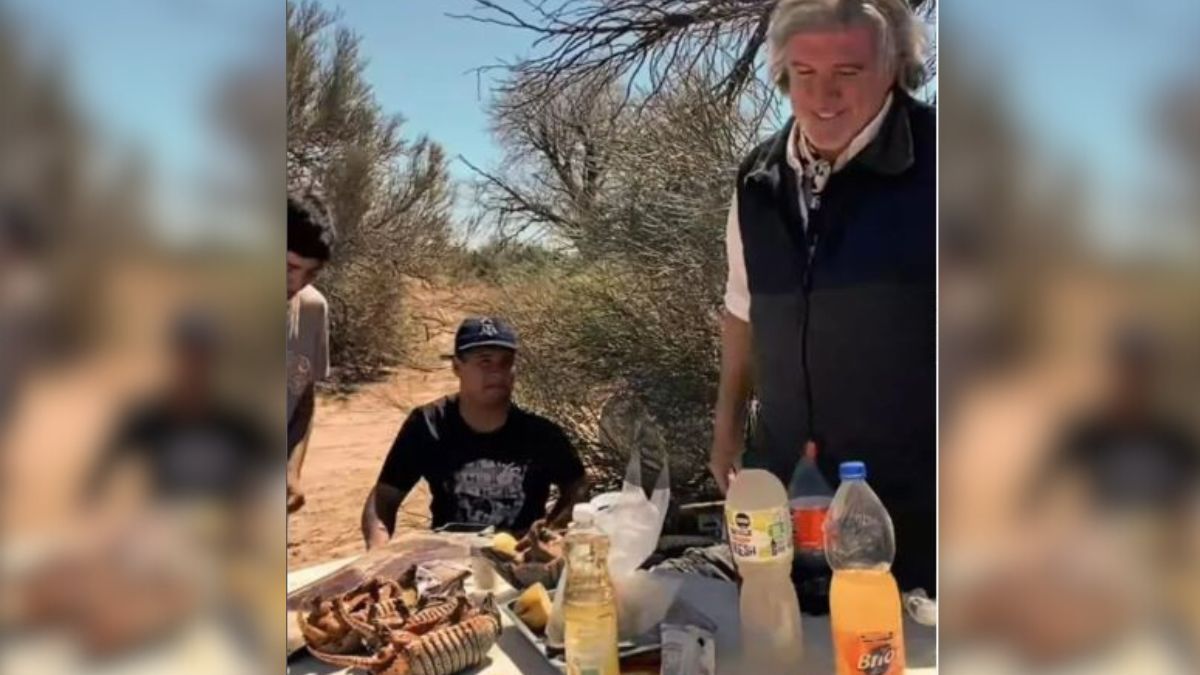 La imagen de la polémica. Ramón reunido con puesteros de Lavalle