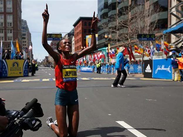 Rita Jeptoo se quedó por tercera vez con la Maratón de Boston