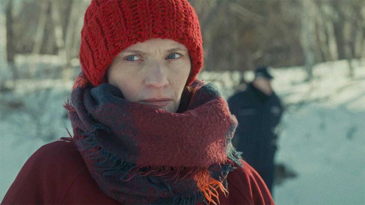 La actriz Agata Buzek interpreta a Hanna en la nueva película de Netflix.