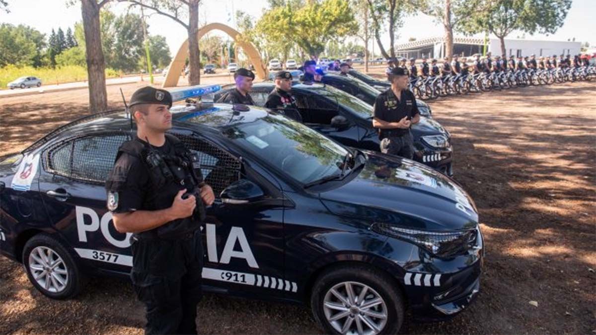 Cada uno de los patrulleros cuenta con un sistema de cámaras de video vigilancia y computadora a bordo.