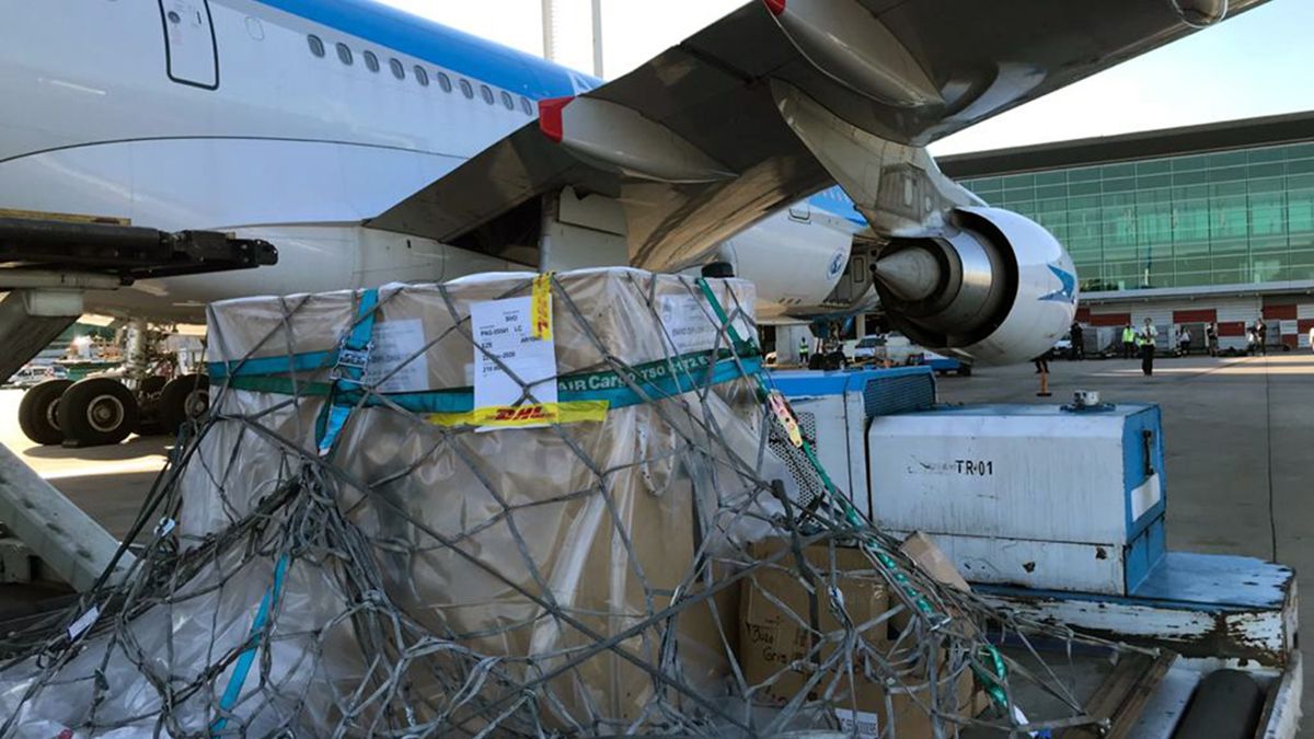 El Airbus 330 salió del Aeropuerto Internacional de Ezeiza con rumbo a Moscú, donde recogerá las primeras 300 mil dosis de la vacuna rusa Sputnik V.