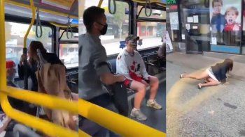 Video: tiraron a una mujer del colectivo por no usar barbijo