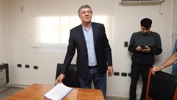 Daniel Orozco dio una conferencia de prensa junto al secretario de Hacienda Carlos Nofal y el presidente del Concejo Deliberante, Miguel Juárez.