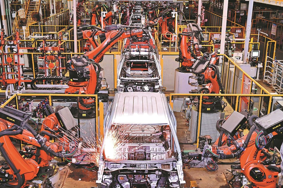 Vista de una línea de fabricación inteligente para vehículos en Nanchang, provincia de Jiangxi. ZHU HAIPENG / PARA CHINA DAILY