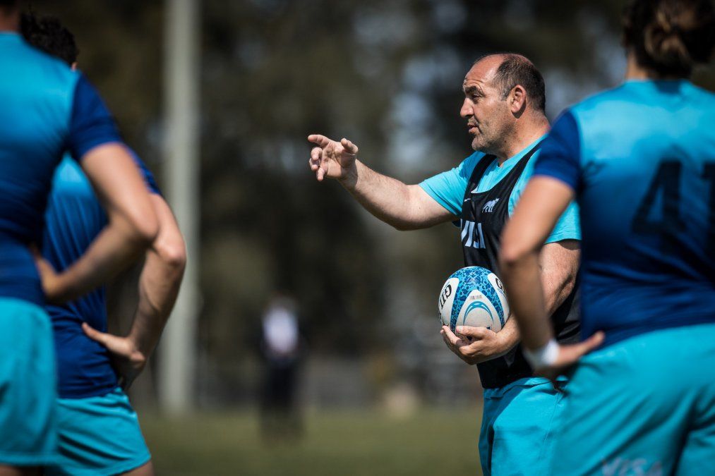 Mario Ledesma prepara el debut de Los Pumas en Australia.