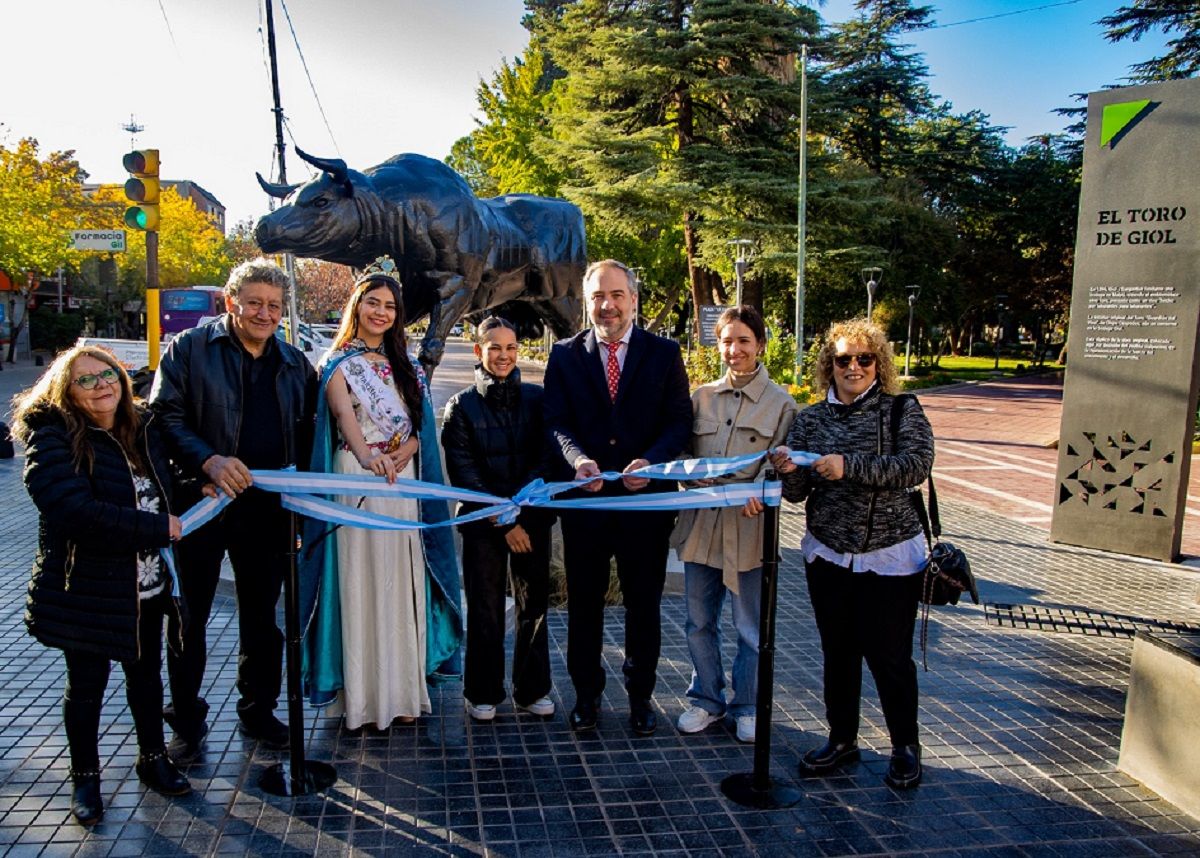 El Toro de Giol, para los maipucinos y maipucinas, representa el sacrificio y el esfuerzo.