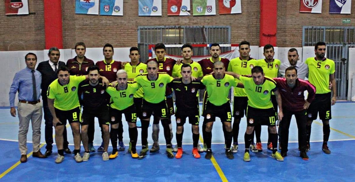 Con la Selección de Mendoza ganó 6 Campeonatos Argentinos. Con la Selección de Mendoza ganó 6 Campeonatos Argentinos.