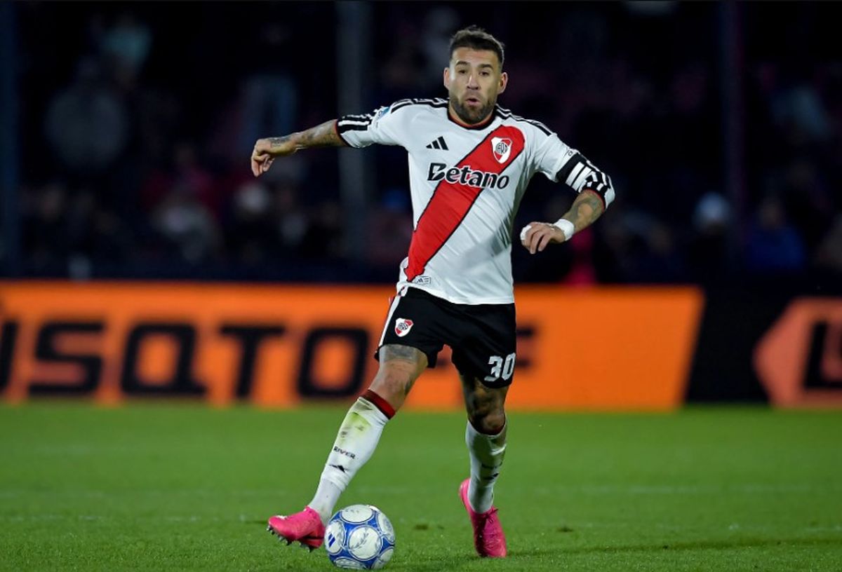 Nicolás Otamendi se mostró muy frustrado tras la derrota.