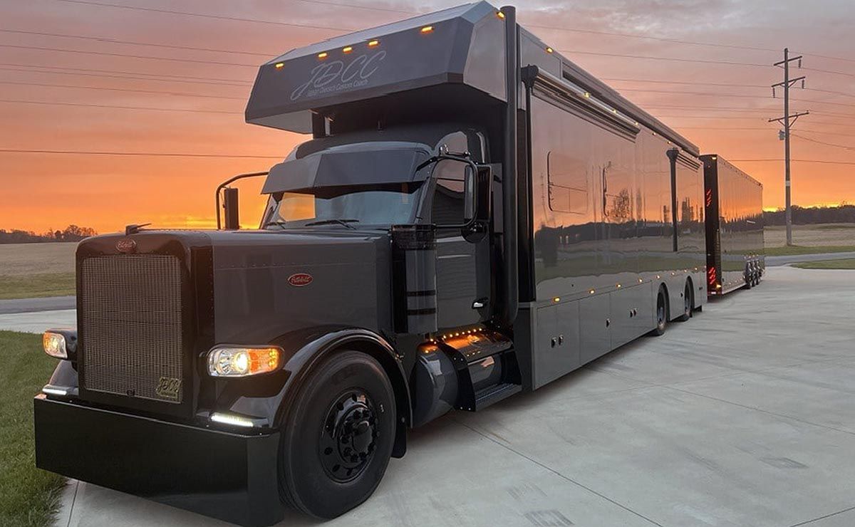 Transformaron un camión en motorhome: va más allá del lujo