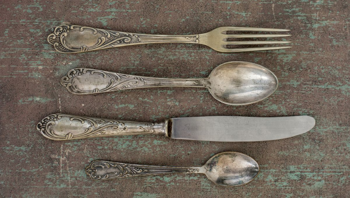 Cómo recuperar el brillo de los cubiertos y dejarlos impecables para las cenas de fin de año