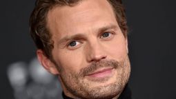Jamie Dornan brilla en la segunda temporada de El turista en Netflix.