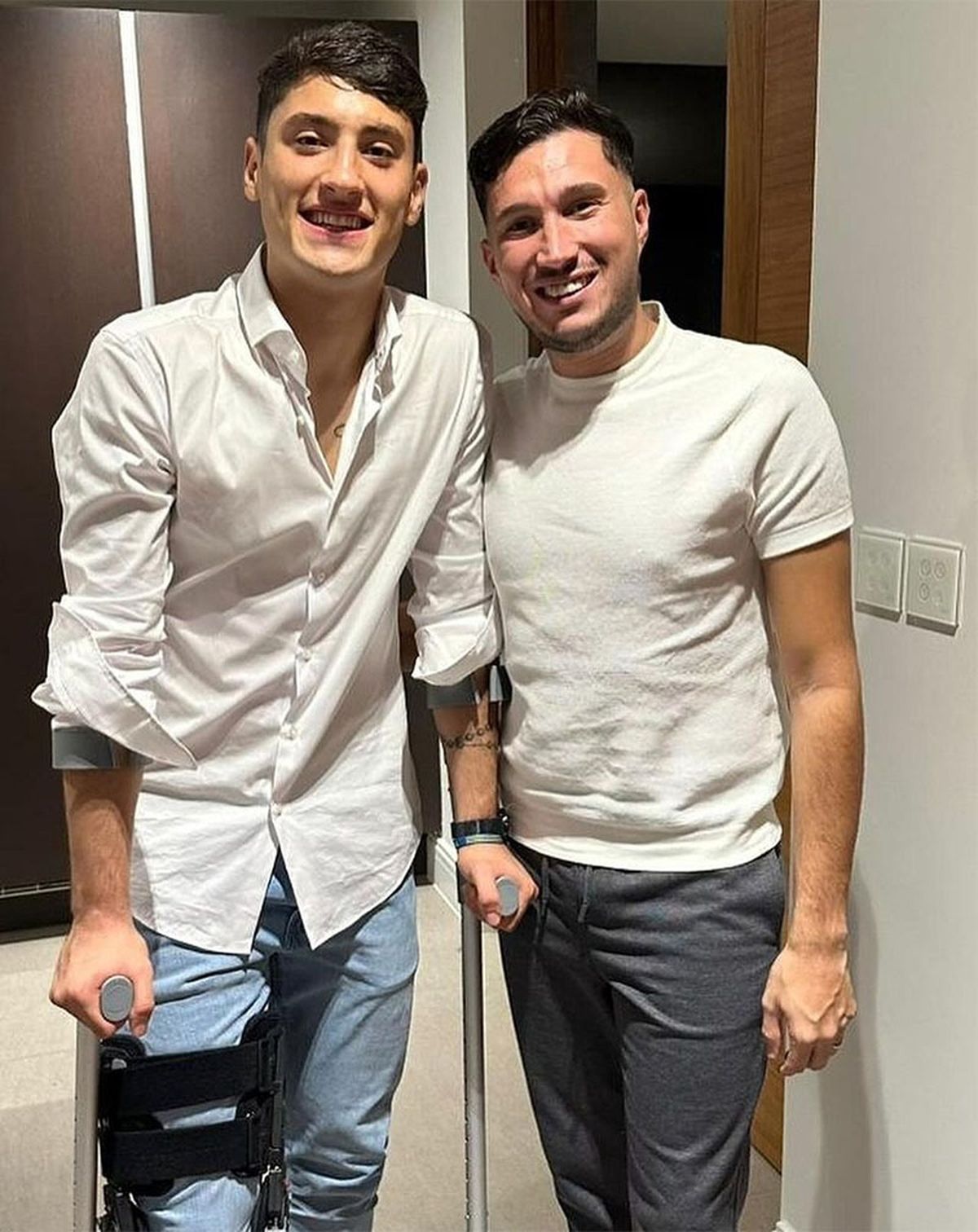 Alejo Véliz está lesionado. Alejo Véliz está lesionado.