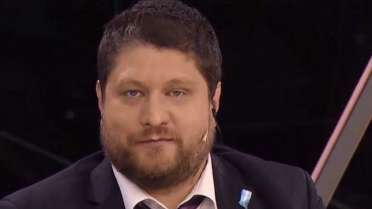 Nicolás Wiñaski no pudo ingresar a un restaurante.