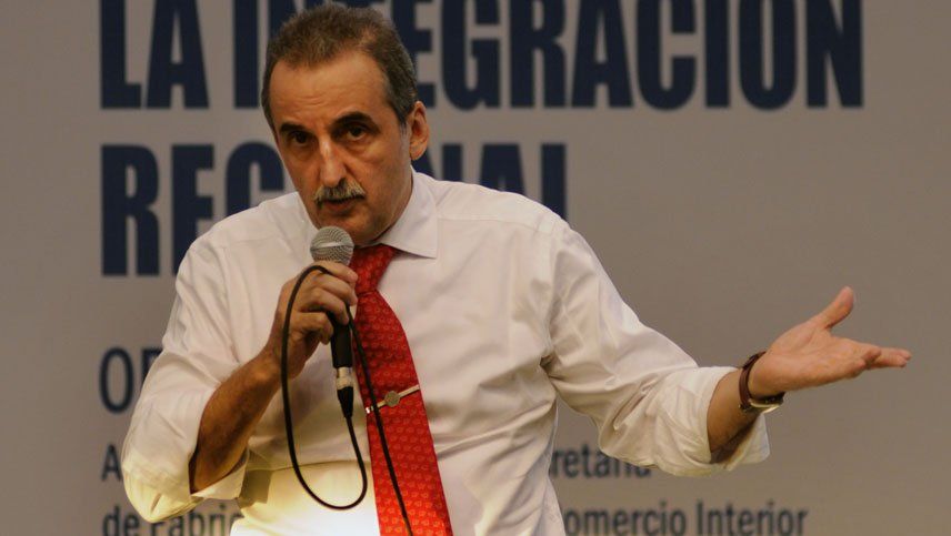 Guillermo Moreno calificó como desquiciado a Macri