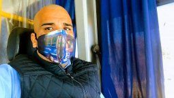 Ocurrió en San Martín. El colectivero Franco Palacios, de la empresa Nueva Generación, fue con su micro hasta el hospital, para hacer atender a una pasajera descompuesta. Intentó antes con el 911 y el SEC, pero le dijeron que no había ambulancias disponibles&nbsp; 