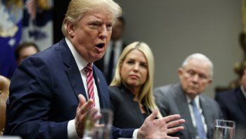 Trump dice que Estados Unidos dejará 