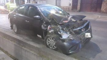 Un conductor borracho chocó y generó caos vehicular