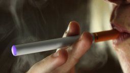 Advierten sobre el riesgo para la salud que genera el cigarrillo electrónico
