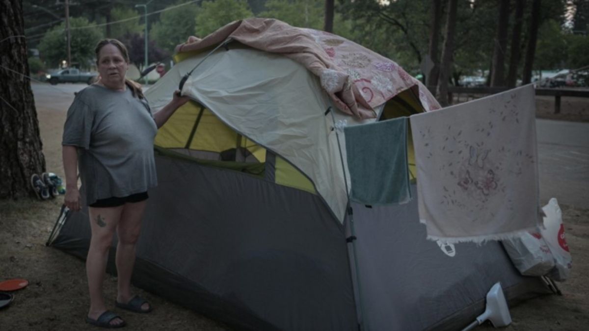 Residente de Greenville, California, evacuada por el incendio. (Foto: Manuel Ortiz para https://migracionesclimaticas.org/)