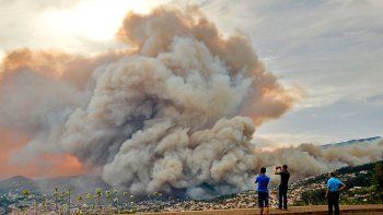 Se incendió la isla portuguesa de Madeira: 3 muertos y 1000 evacuados