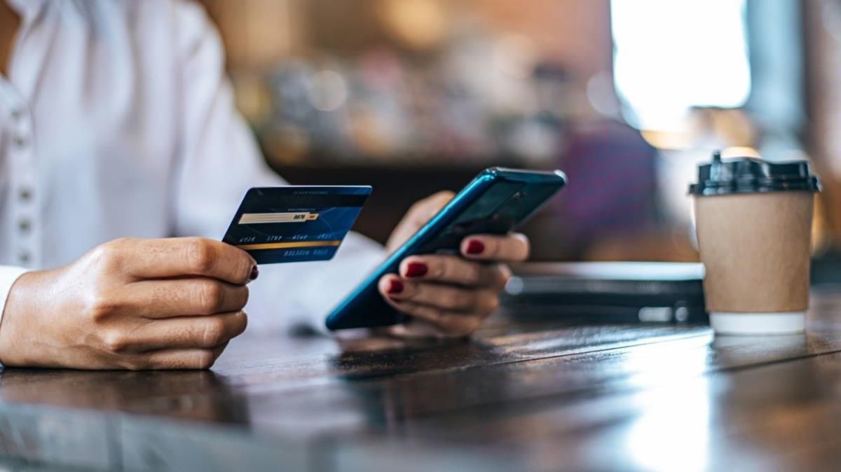 La nueva estafa virtual que vacía tu cuenta con un virus en el celular La nueva estafa virtual que vacía tu cuenta con un virus en el celular