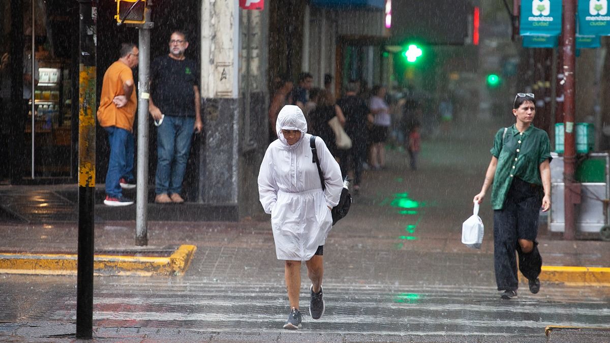 El alerta por lluvias se mantiene para esta semana, según el pronóstico del tiempo en Mendoza.