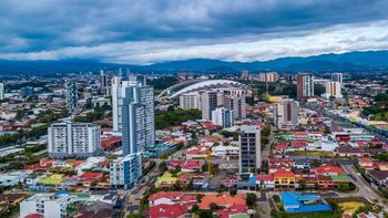 El país de América Latina donde se pagan los salarios más altos y que atrae a gigantes tecnológicos