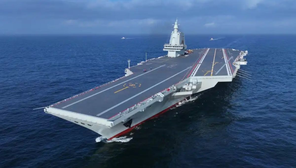 Con 100.000 toneladas y propulsión nuclear: China instala turbinas en un buque portaaviones y desafía a Estados Unidos
