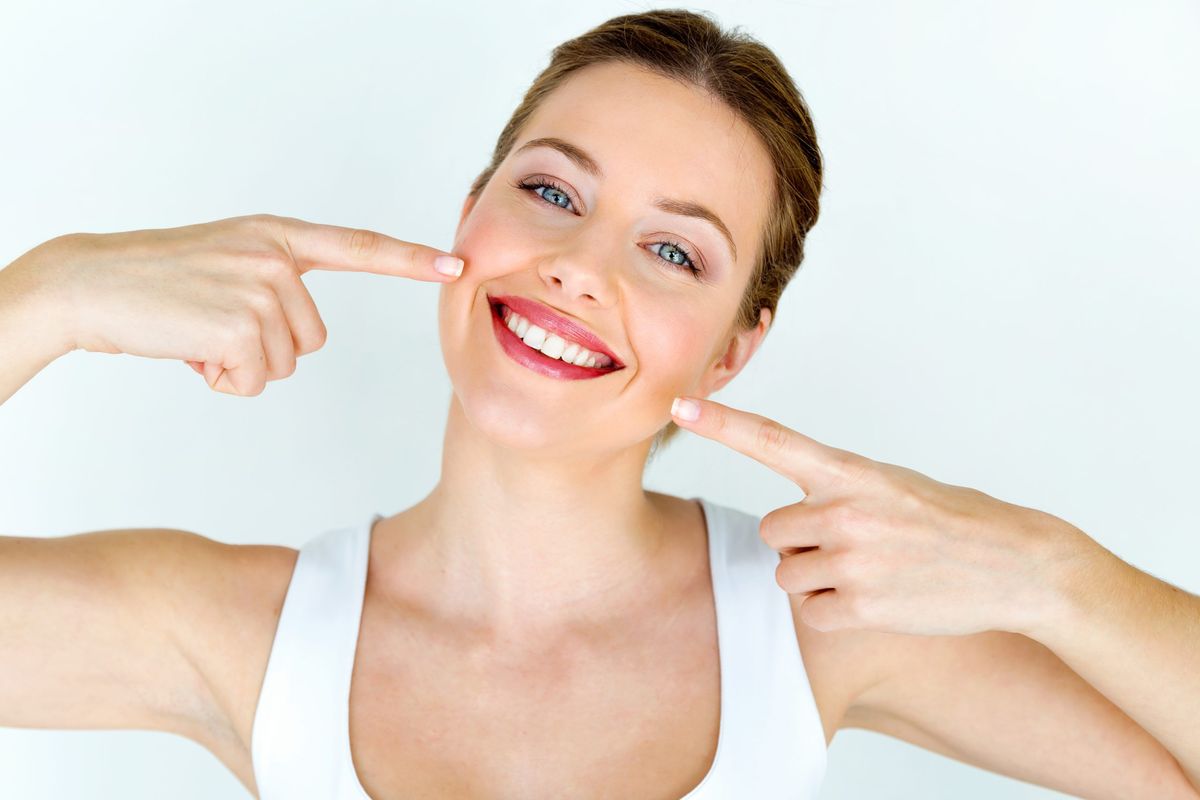 Conoce el truco casero para blanquear los dientes que se hizo viral