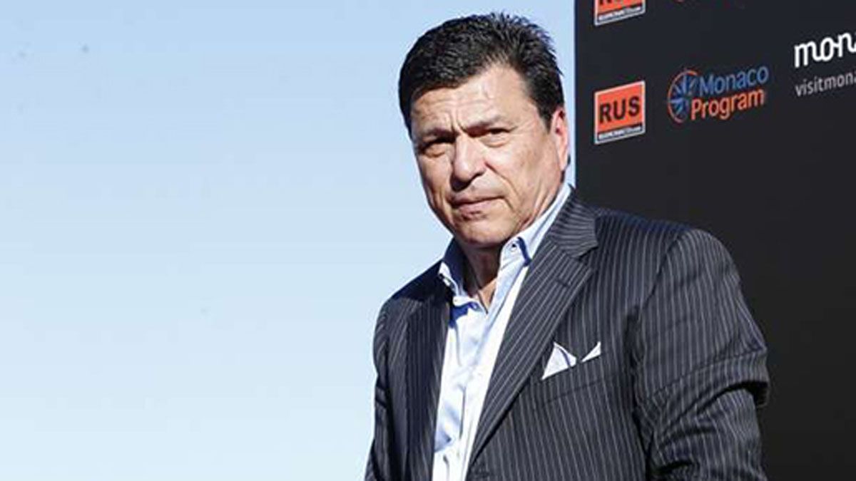 Daniel Passarella sufre una enfermedad neurodegenerativa