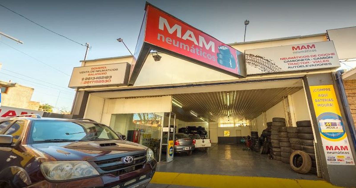 La gomería se encuentra en el Carril Cervantes Saavedra