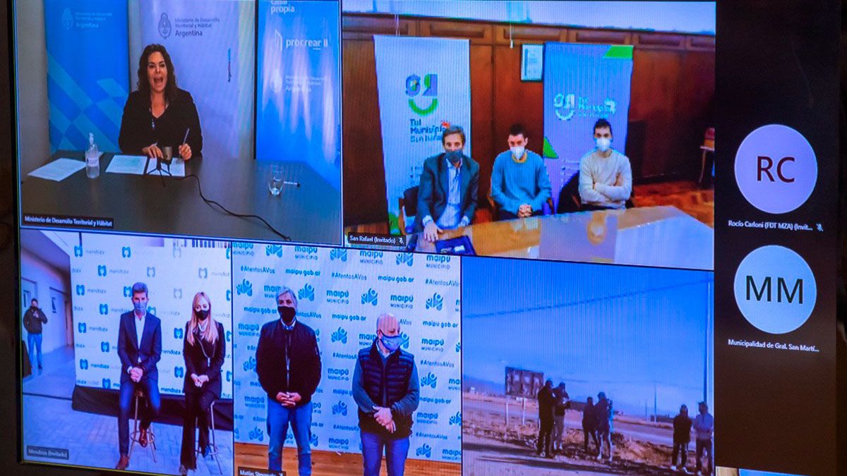 Aunque en forma virtual, referentes justicialistas y radicales coincidieron en el acto de entrega de viviendas.