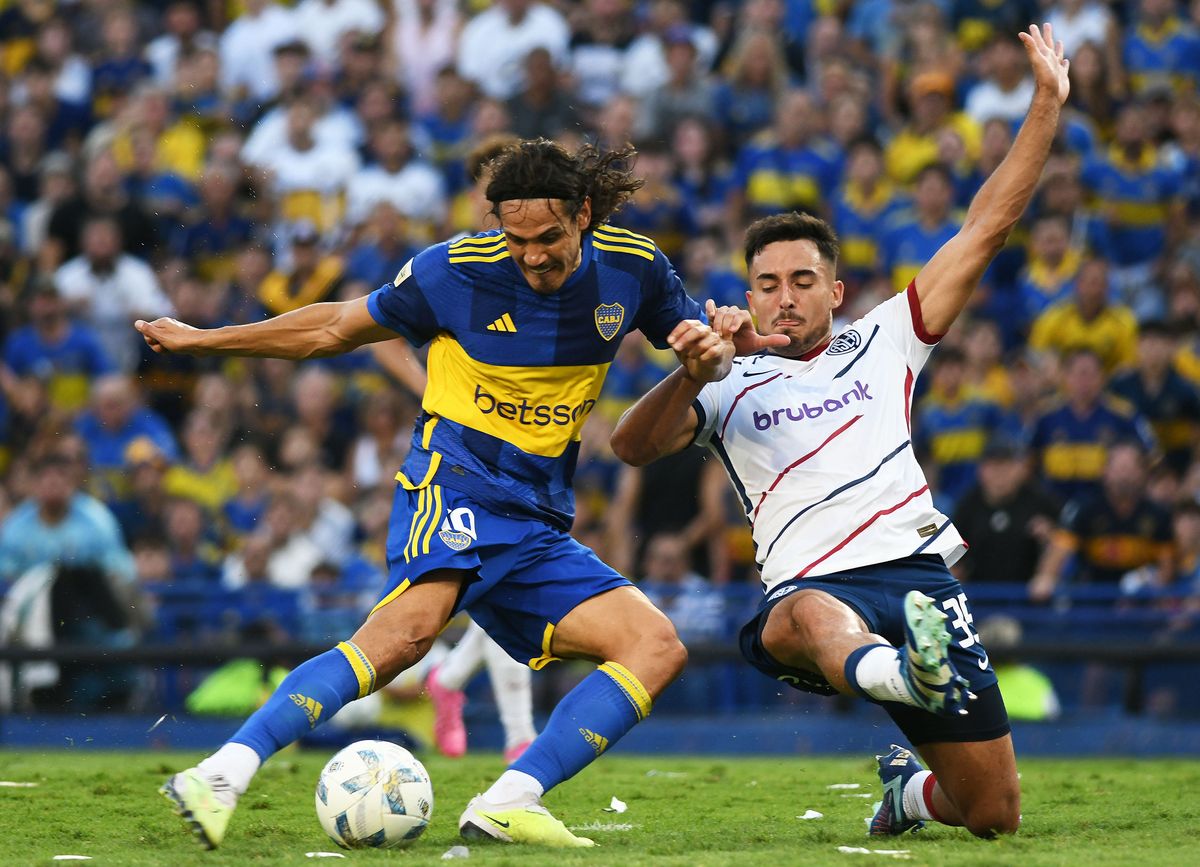 Edinson Cavani marcó ante San Lorenzo y es duda en Boca para la Copa Sudamericana. Edinson Cavani marcó ante San Lorenzo y es duda en Boca para la Copa Sudamericana.