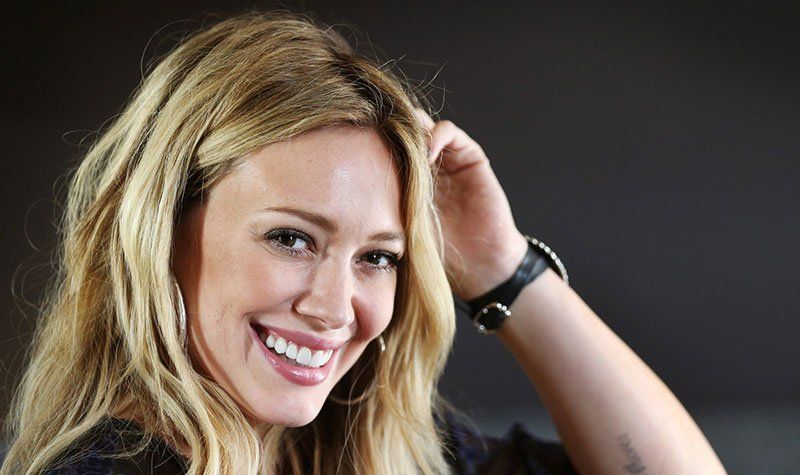 Hilary Duff se disculpó por su disfraz de Halloween