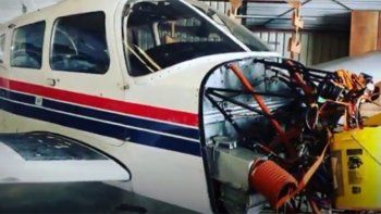 Video: Viajaban con sus hijos en una avioneta y se averió en pleno vuelo