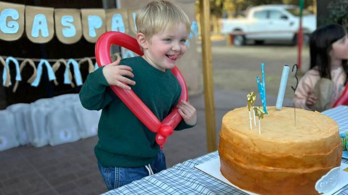 Tres años de amor puro. "Tiene sus caprichos y berrinches, como cualquier chico, pero la felicidad que nos da es indescriptible", reflexiona Damián. Tres años de amor puro. "Tiene sus caprichos y berrinches, como cualquier chico, pero la felicidad que nos da es indescriptible", reflexiona Damián.
