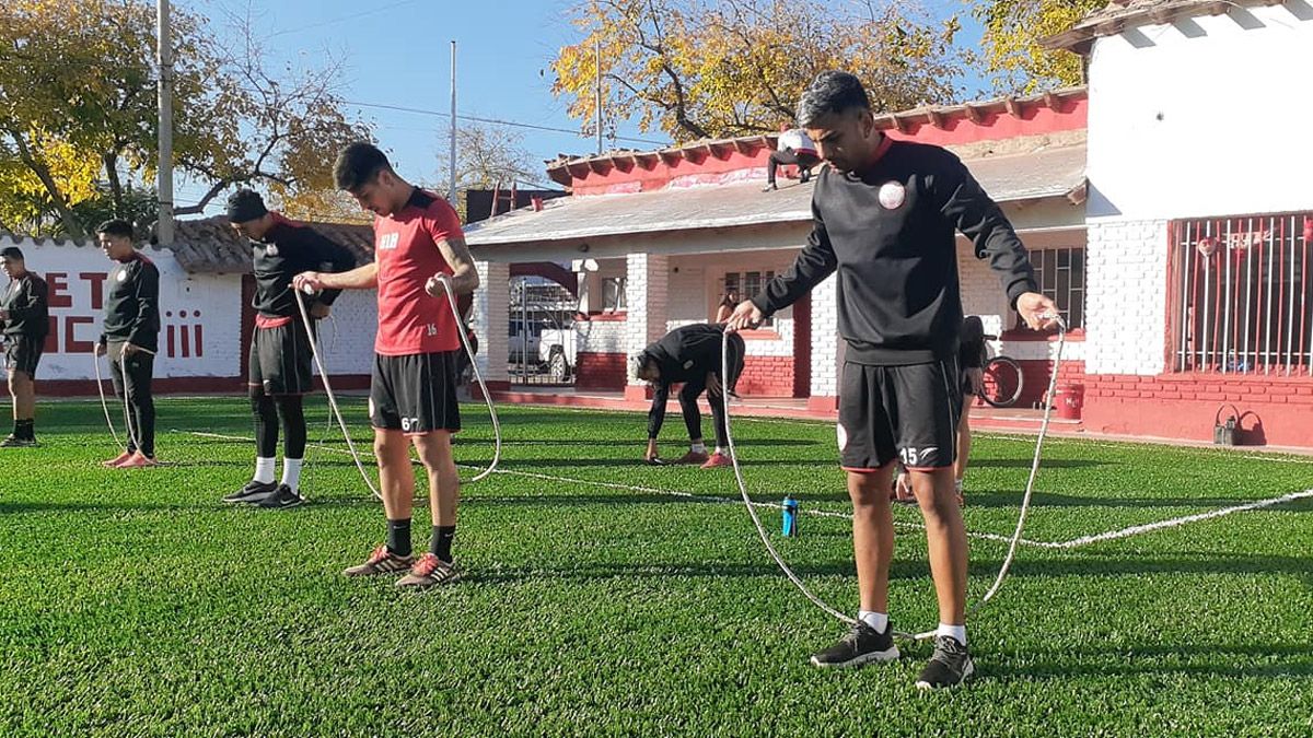 Huracán anunció su primer refuerzo para el Federal A