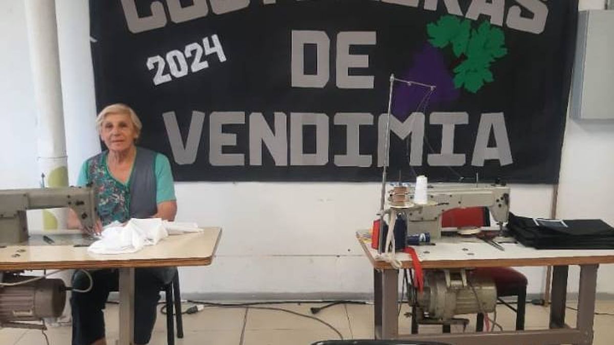 María del Carmen Arancibia, costurera de toda la vida. María del Carmen Arancibia, costurera de toda la vida.