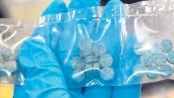 Entre las pertenencias de las mujeres y el hombre encontraron pastillas de éxtasis.&nbsp;