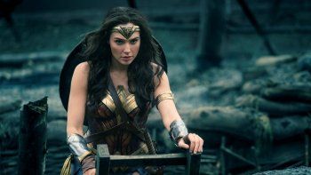 Quieren vetar Wonder Woman por el origen de su actriz