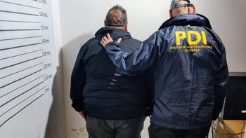 Un desarmadero clandestino quedó al descubierto por Facebook: había armas y una fortuna en efectivo
