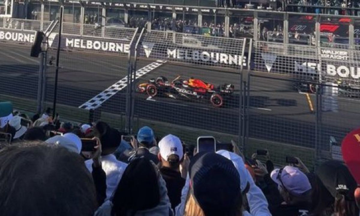 Hubo dudas con la posición del ganador en el cajón de salida antes del último reinicio