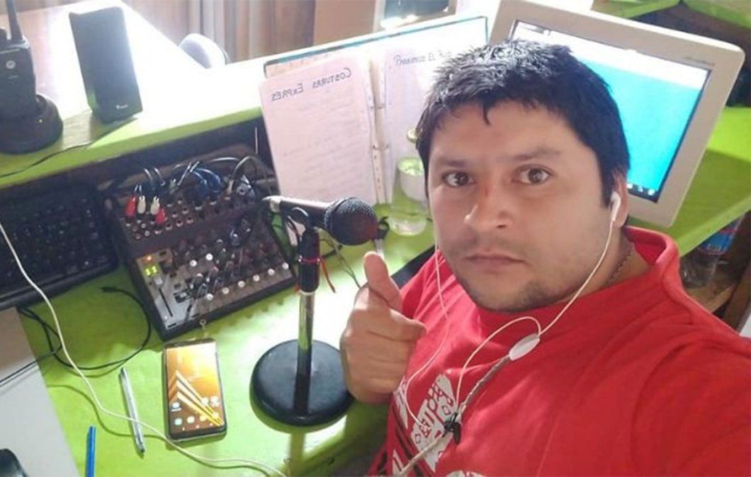 El periodista de San Juan Eliseo Lemus publicó violentos mensajes en Facebook y afirma que lo hackearon. Fue tras aprobarse el aborto legal. Repudió generalizado.