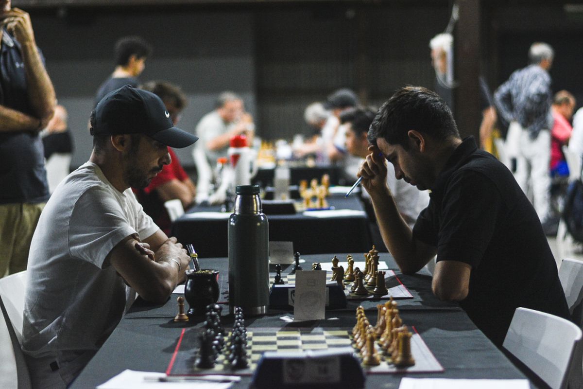 Los encuentros de ajedrez están copados por hombres. Se quiere cambiar esta realidad y darle el mismo espacio a las mujeres. Los encuentros de ajedrez están copados por hombres. Se quiere cambiar esta realidad y darle el mismo espacio a las mujeres.