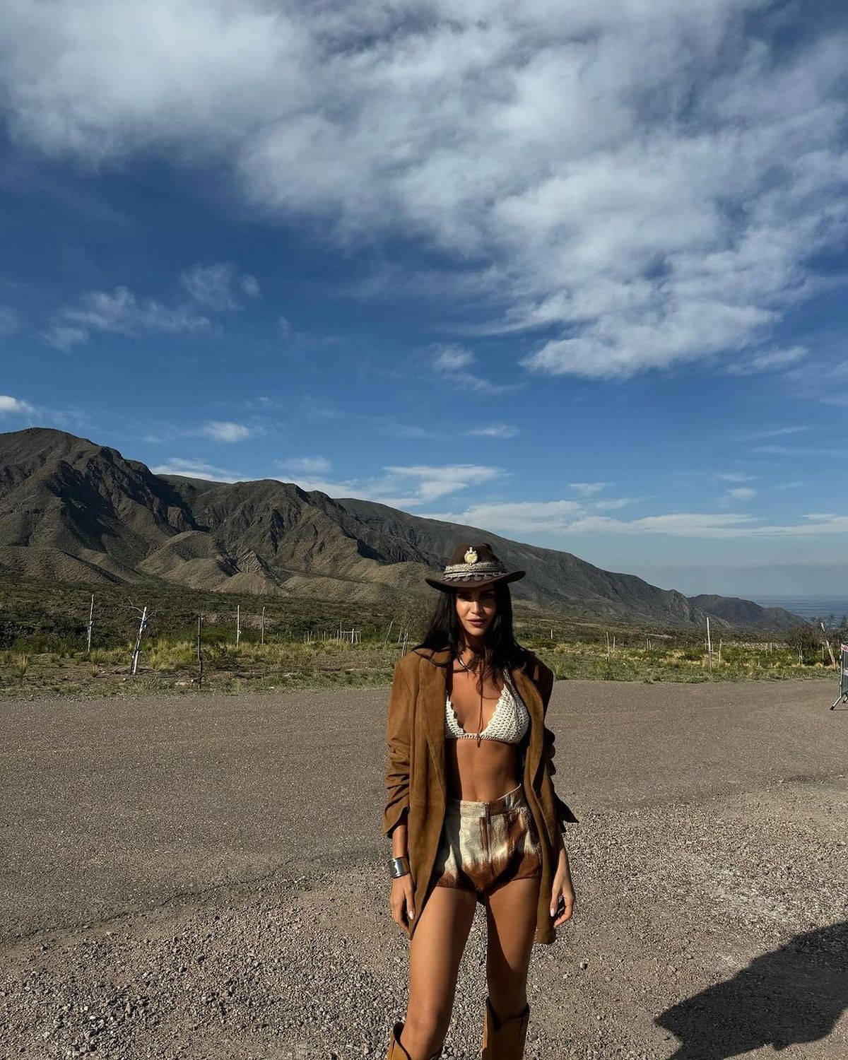 Zaira Nara confirma que es la reina de los shorts cowboy ultra XS taparrabos y paraliza Mendoza. Zaira Nara confirma que es la reina de los shorts cowboy ultra XS taparrabos y paraliza Mendoza.