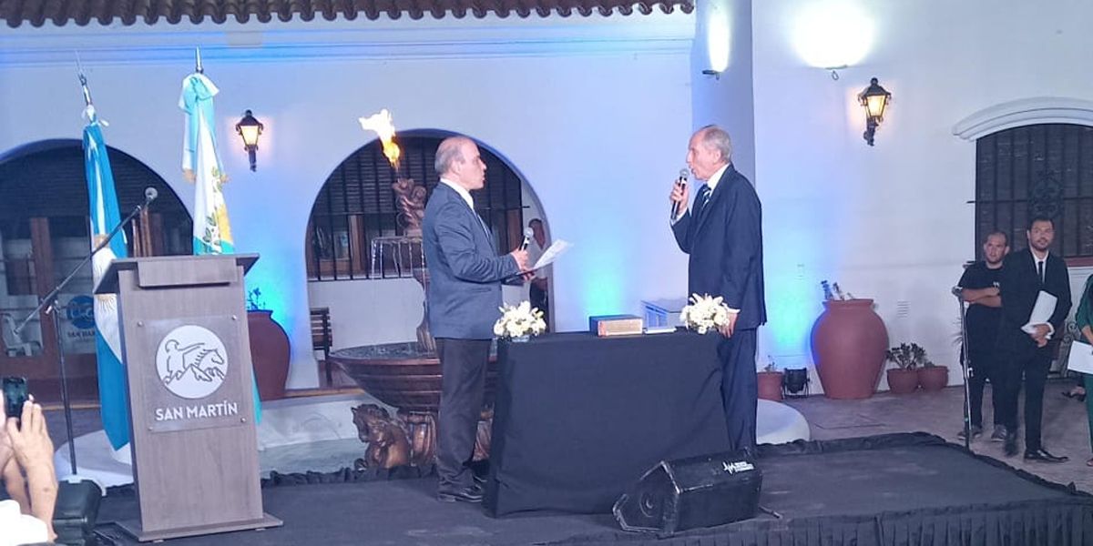 Raúl Rufeil juró para su segundo mandato en San Martín.
