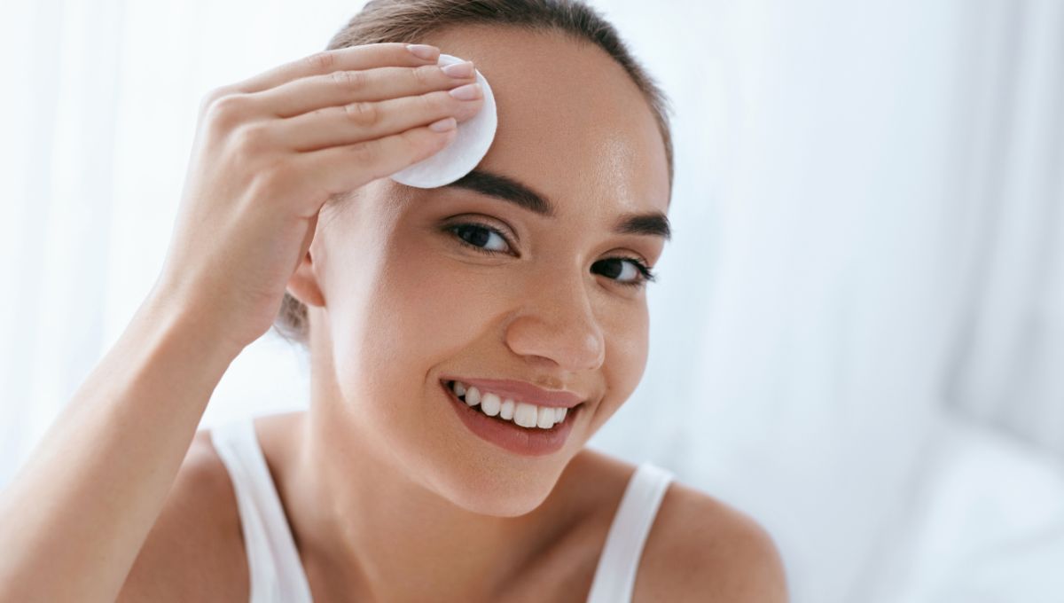 La bebida que tenés en la heladera y que limpiará tu rostro de grasa y suciedad