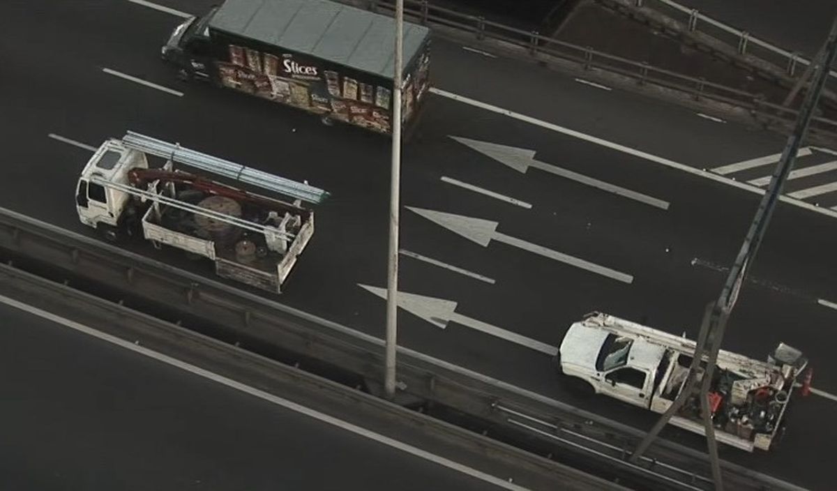 Luego del accidente, el conductor del camión intentó fugarse. Luego del accidente, el conductor del camión intentó fugarse. 